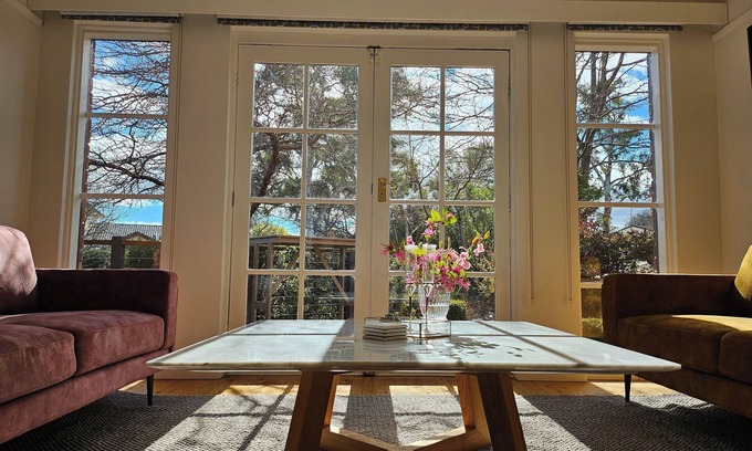 Ainslie Casa | Four-bedroom house with city view in Central Canberra