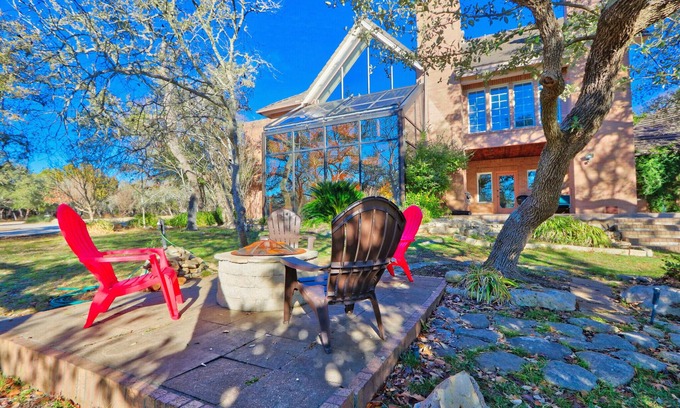 Wimberley Casa | Four Bedroom Ranch House with Swimming Pool Access on 75 Acres