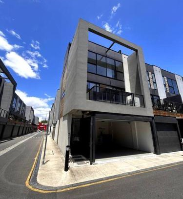 Port Melbourne Apartamento | Four-Bedroom Town House in Port Melbourne