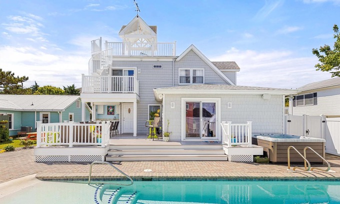 Ocean City Casa | Four Bedroom West Ocean City Home with Pool