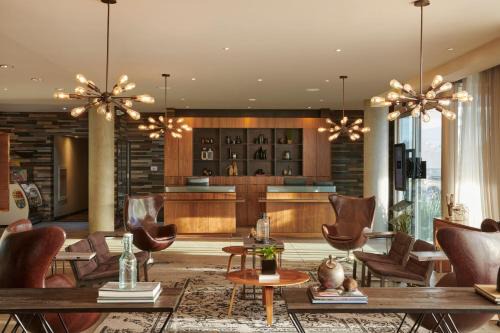 Chihuahua Hotel | Four Points by Sheraton Distrito Uno Chihuahua