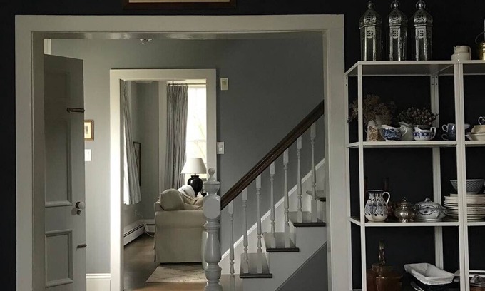 Meaford Casa | Four season ski friendly stone country home (Great for Summer and Ski Seasons)
