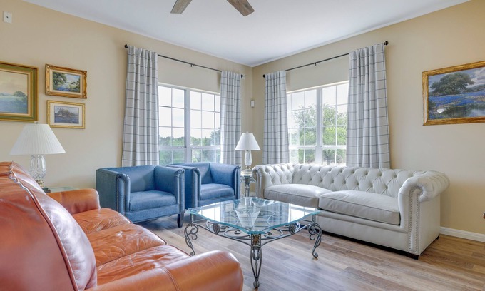 San Marcos Casa | 'Fox Ridge Farmhouse' - Hill Country Getaway!