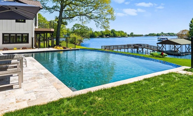 Denver Casa | Fox Run w/Heated Pool & Optional Boat Rental