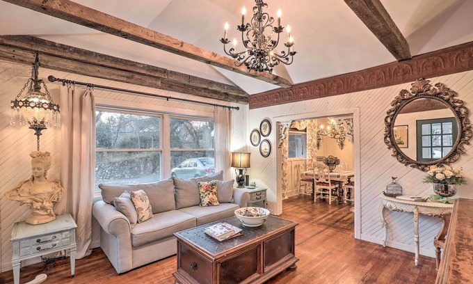 Westwood Place Cabaña | 'Foxglove Cottage' in Walkable West Asheville