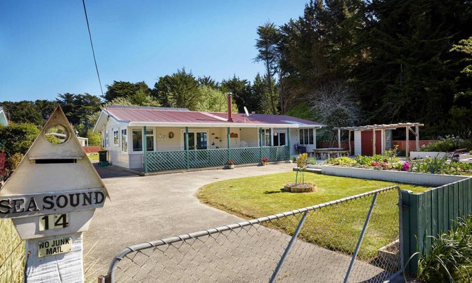 Foxton Beach Casa | Foxton Beach Cottage