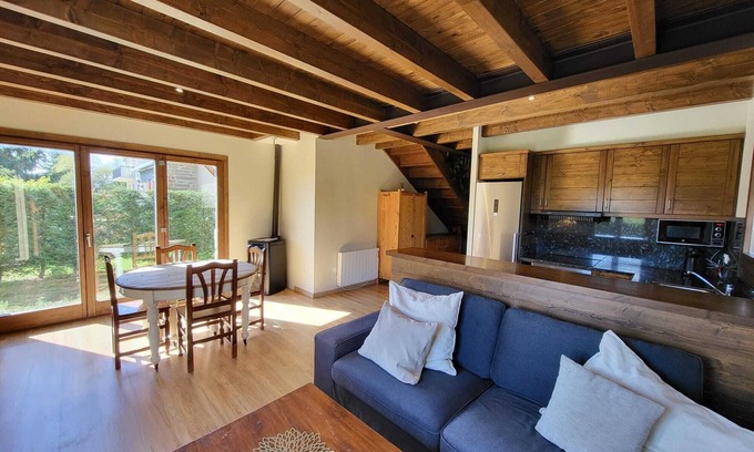 Angoustrine Casa | Casa con Gran Tranquilidad y Espacio