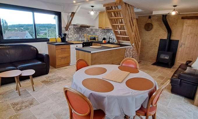 Aubry-en-Exmes Casa | New house, superb 180° panorama of the Normandy hills.