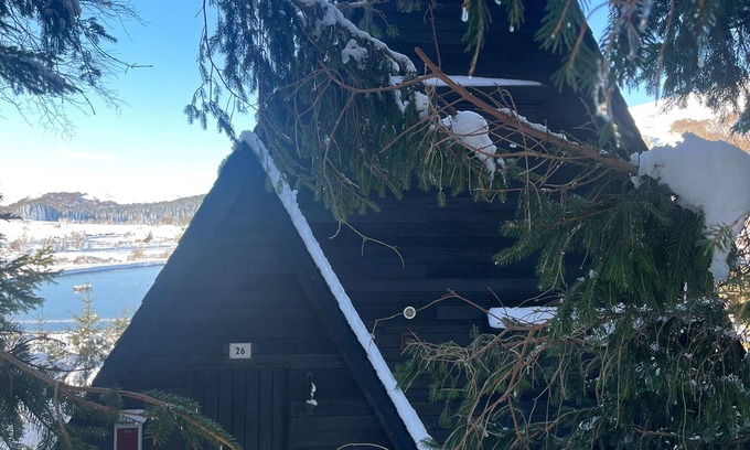Besse-et-Saint-Anastaise Chalet De Esquí | Chalet de montaña con balcón, cerca de las pistas y del centro