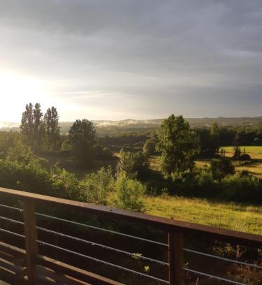 Saint-Vivien Casa | grande girondine aux portes du perigord