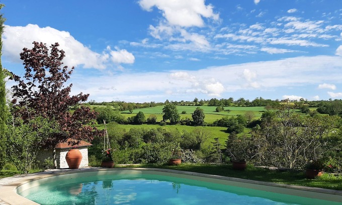 Saint-Jean-Saint-Maurice-sur-Loire Casa | Maison Entre Bourg et Campagne Avec Piscine et vue Impressionnante sur la Loire