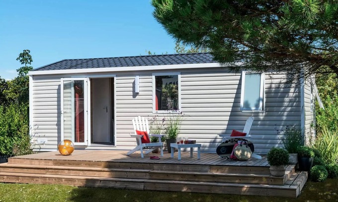 Saint-Martin-Lars-en-Sainte-Hermine Casa | Naturist campsite Le Colombier**** - Mobile home Privilège Mourat 3 Rooms 4 People