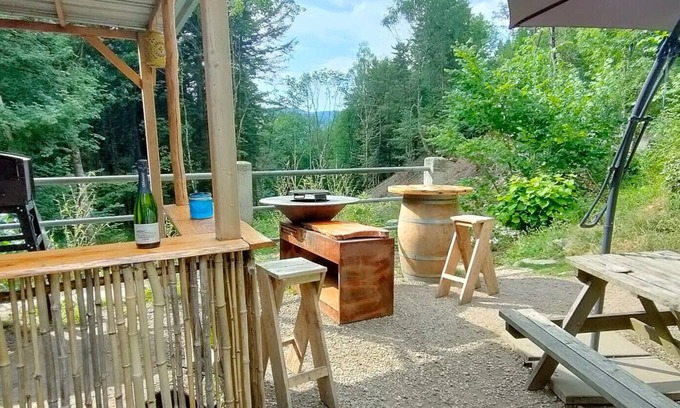 Sainte-Marie-aux-Mines Cabaña | Cottage 'Le Zillhardthof 30 Pers' with Balcony and Wi-Fi