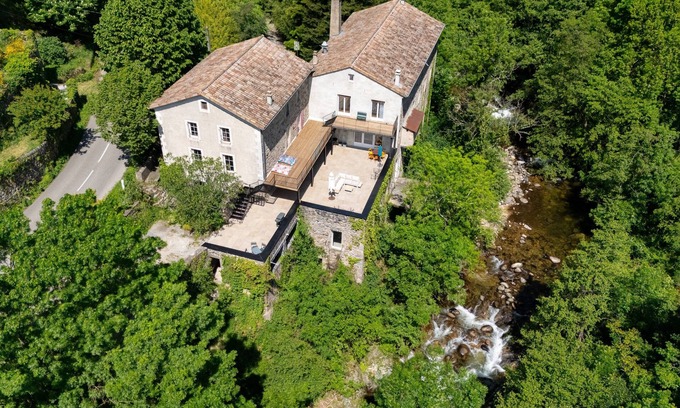 Antraigues-sur-Volane Casa | Maison Hélice - riverside gîte - Ardeche