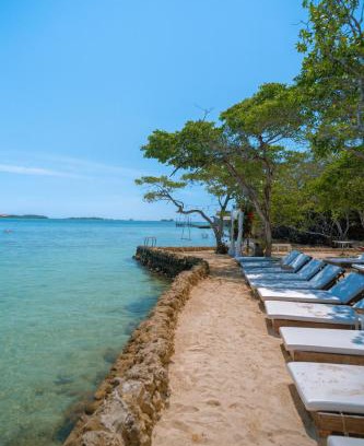Rosario Islands Casa | Fragata Island House