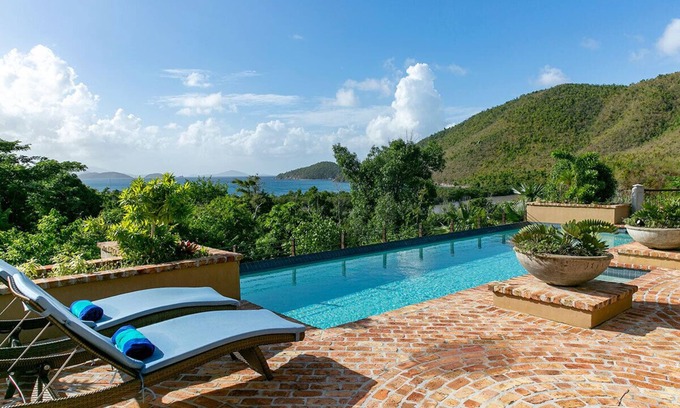 Maho Bay Quarter Villa | A pie de las playas de North Shore!
