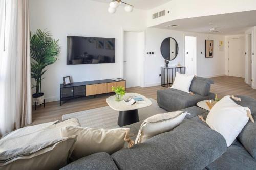 Dubai Production City Apartamento | Frank Porter - Lago Vista Tower A