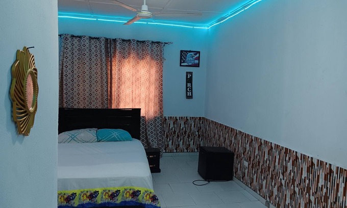 Sunyani Cama Y Desayuno | FRBK GUEST HOUSE SUNYANII