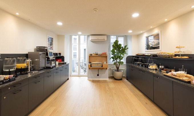 Center Casa | Fred Guest House Hauptbahnhof - Mobile Check-in