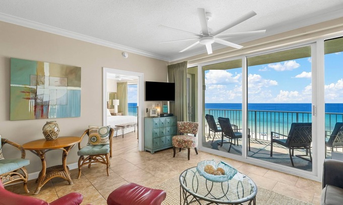 Panama City Beach Condominio | FREE GOLF and TIX! Boardwalk Beachfront 603 Updated w/Heated Pool & Hot Tub!