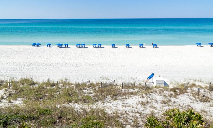 Hammocks of Seagrove Casa | $600 FREE Activities / 30A Hideaway in The Hammocks / Short Walk to Beach / 2 Pools / 4 Bikes
