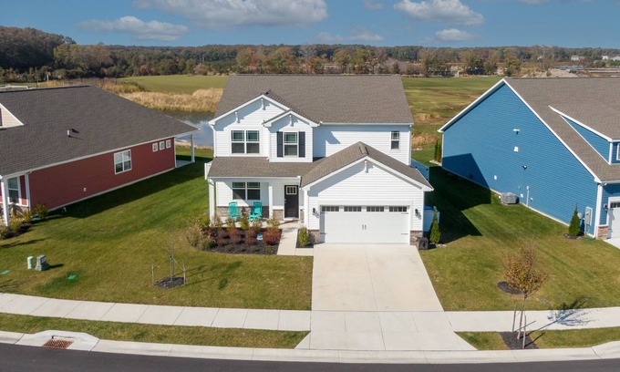 Millville Casa | Free Linens & Cleaning - Calm Water Retreat
