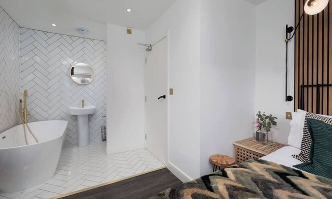 Salford Casa | Free Parking The Quays- Sleeps 8 by Genesis Living