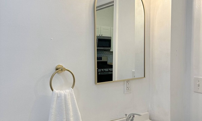 Paterson Apartamento | FREE PARKING/ 3-bedroom apartment with AC, WiFi