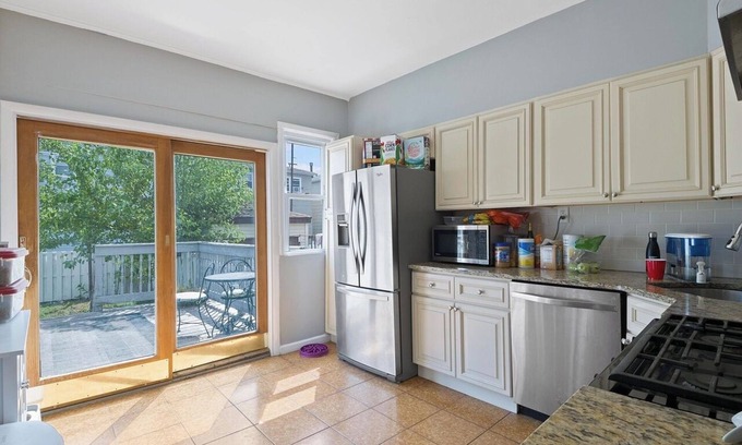 Constable Hook Apartamento | Free parking, Safe Area -close to NYC and Newark Airport, 2-bedroom apartment.