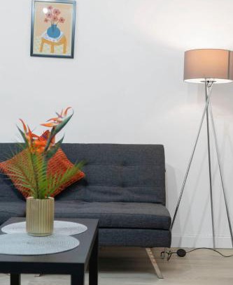 Greenock Apartamento | Free Parking - Sleeps 6 - Central - New Interior