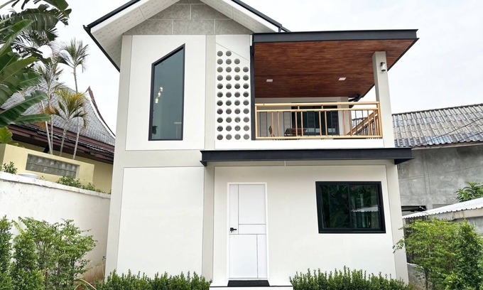 Cherngtalay Casa | Freeda House Bang Tao Beach