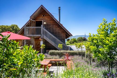 Rangitikei Casa | French Peak Loft - French Farm Holiday Home