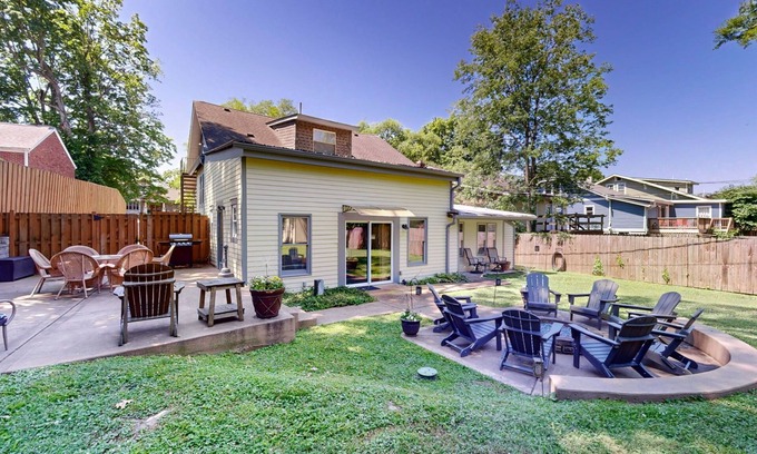 Maxwell Casa | Bungalow de 3200 pies cuadrados en el famoso Five Points East - 2 millas del centro de Nashville