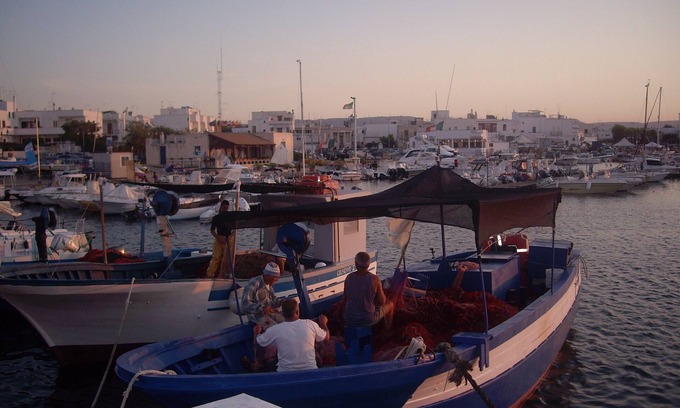 Marina di Ostuni Apartamento | Renov fresca. Ático, vistas al mar, justo en el puerto pesquero, a 50 m del mar