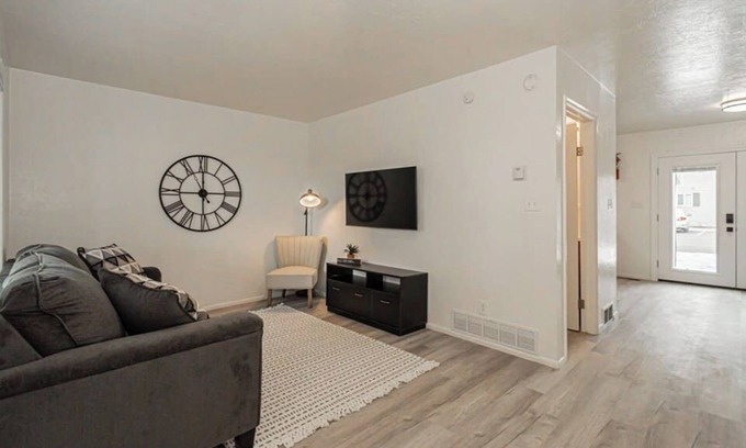 Rexburg Casa | Freshly renovated condo 85mins to Yellowstone