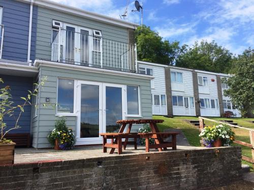 Pembroke Complejo | Freshwater Bay Holiday Cottages
