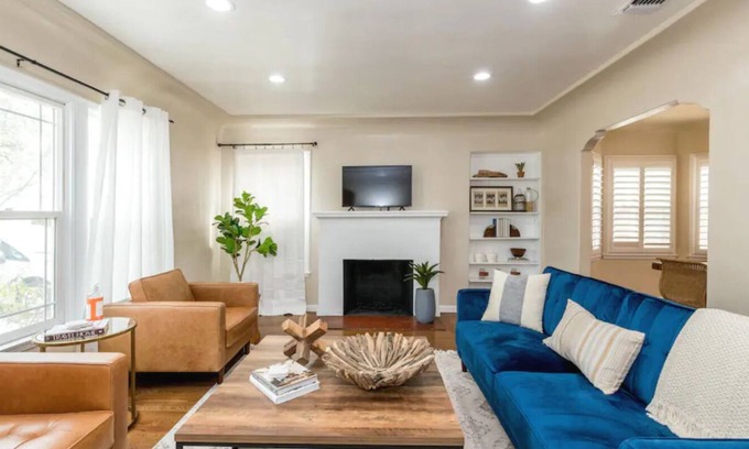 Roosevelt Casa | Fresno House | Free Disney+ | 2 miles to Airport