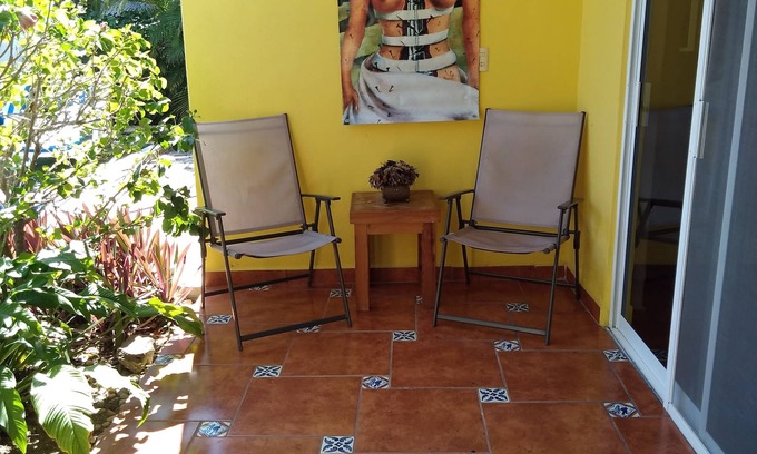 Barra de Navidad Apartamento | Gecko-Hermosa Condo con Terraza privada, una gran piscina, A / C y Aparcamiento