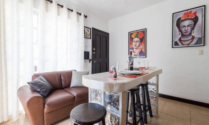 Downtown Apartamento | Frida Double Balcony Apartment 5th Avenue