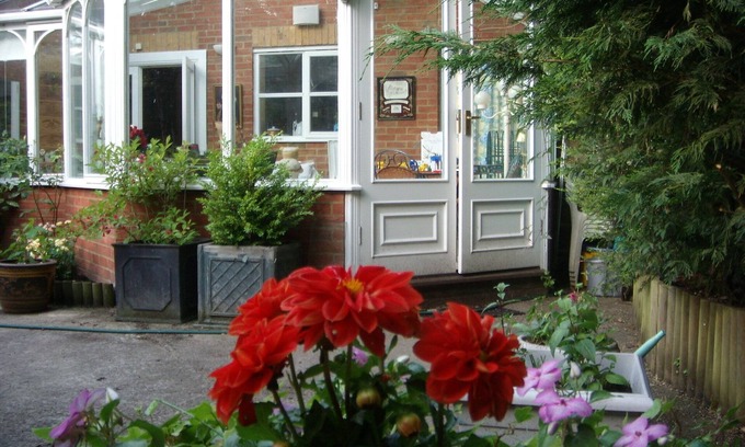 Croxley Green Casa | friendly and peaceful