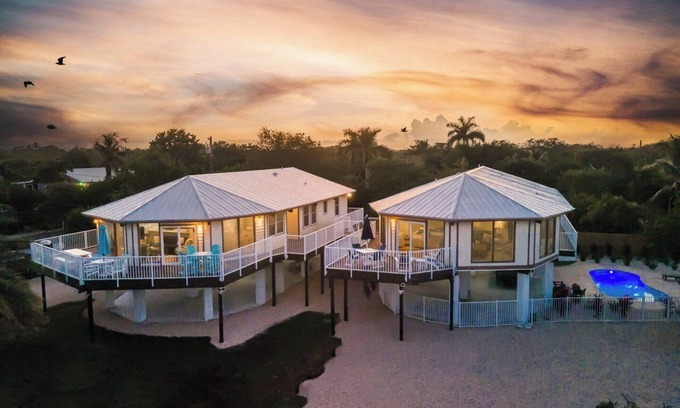 Little Torch Key Casa | Frigate`s Nest: Luxurious 8-Bed/8-Bath Single Family with Open Water Views,