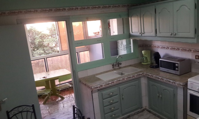 Hai Omaria Apartamento | From France, F4 ADSL quiet in the heart of the city center of Oran, 150m from the seafront