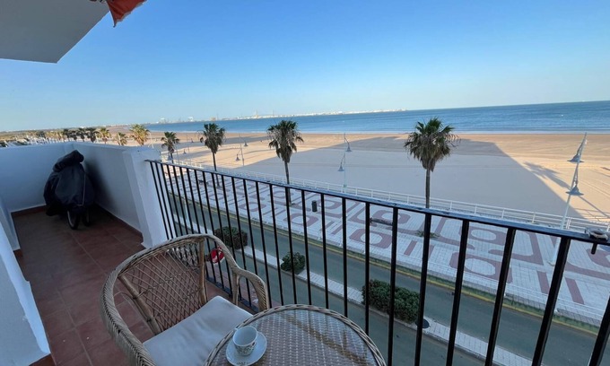 El Puerto de Santa Maria Apartamento | Apartamento primera linea de playa en Puerto de Santa María (Cádiz)