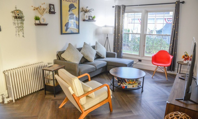 Sussex Casa | Front Lake House View.Sleeps up to 6.Convenient location.Unit #1. No lake access