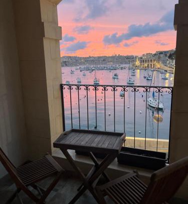 Kalkara Casa | Front Row Seafront House with Dreamy Valletta and Harbour Sunset Views