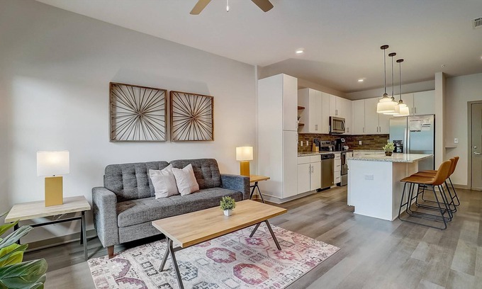 Forest Park Apartamento | Frontdesk | 1 BR Apt near Birmingham Zoo