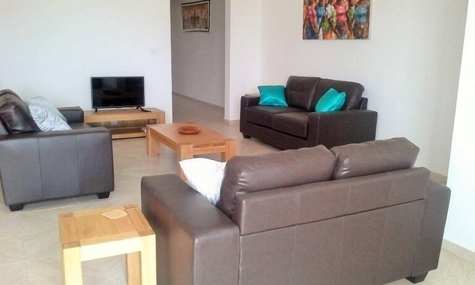 Santa Maria Apartamento | Frontline, frente a la playa, Huge 2 Bedrooom, Lujo Apartamento Planta Baja