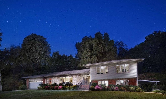 Lookout Valley Neighborhood Association Casa | Río TN Waterfront w / vistas a la montaña en el 100 Acre Farm, a sólo 10 minutos al centro!