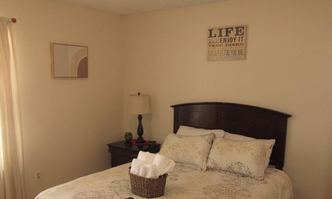 Daleville Apartamento | Pie. Rucker viviendo este es un gran lugar para venir y relajarse con amigos y familiares.