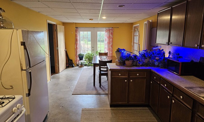 Town of Scriba Apartamento | Full basement apartment.